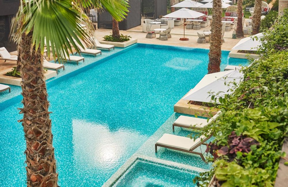 Four Seasons Hotel Casa Blanca Exterior foto The swimming pool at the hotel