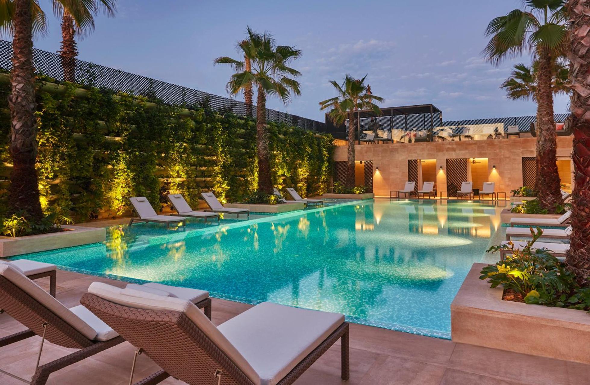 Four Seasons Hotel Casa Blanca Exterior foto The swimming pool at the hotel